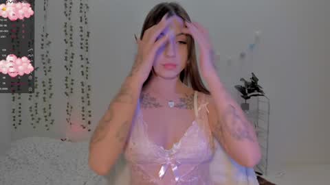 Snapshot of mary_tim chatting on 01/27/25, 07:46 Maryana online show from 01/27/25, 07:46