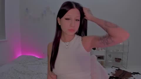 Snapshot of mary_tim chatting on 09/25/25, 03:05 Maryana online show from 09/25/25, 03:05