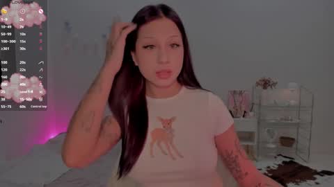 Snapshot of mary_tim chatting on 10/08/25, 04:59 Maryana online show from 10/08/25, 04:59