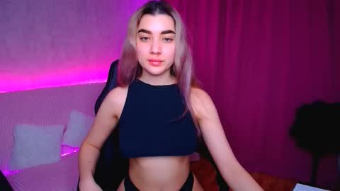 Snapshot of maryam_xs chatting on 01/11/26, 12:15 maryam online show from 01/11/26, 12:15