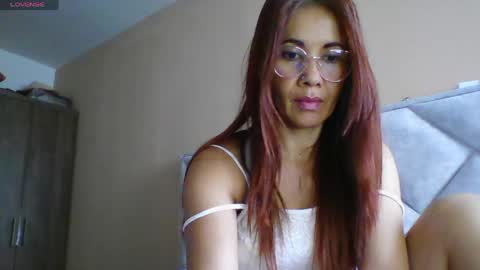 Snapshot of maryamgirl08 chatting on 03/23/26, 06:01 Engracia online show from 03/23/26, 06:01