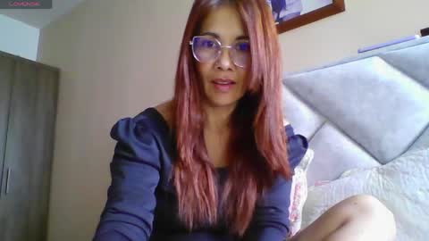 Snapshot of maryamgirl08 chatting on 03/30/26, 07:04 Engracia online show from 03/30/26, 07:04