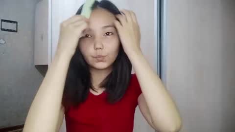 Lily online show from 07/08/26, 12:09