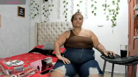 Marycurvy online show from 05/28/26, 07:11