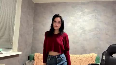 Stephie online show from 12/15/25, 09:30