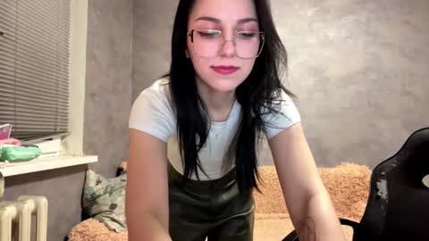 Stephie online show from 12/16/25, 08:36