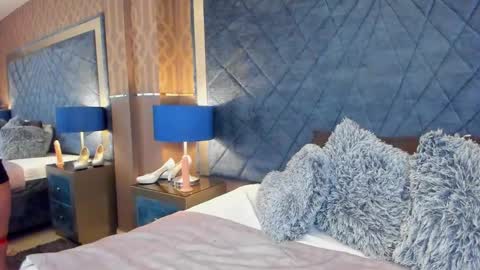 Snapshot of maryhawkey chatting on 01/14/26, 11:38 maryhawkey online show from 01/14/26, 11:38