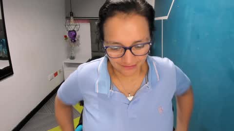 Marylin online show from 12/26/24, 10:52