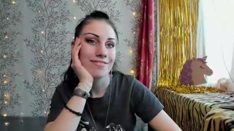 Mary Lou online show from 01/15/25, 04:47