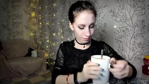 Mary Lou online show from 11/26/25, 11:44