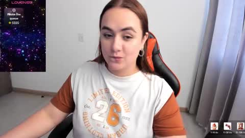 Dulce Maria online show from 02/02/26, 05:22