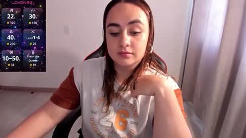 Dulce Maria online show from 03/10/26, 06:57