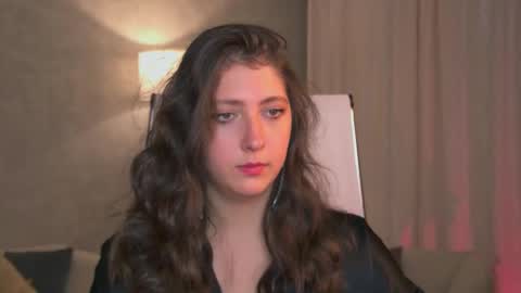 Mary Miller online show from 09/10/25, 09:42