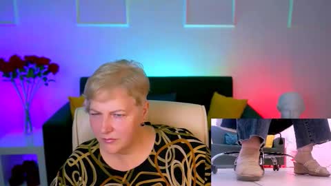 Snapshot of marymogan chatting on 10/02/25, 12:23 marymogan online show from 10/02/25, 12:23