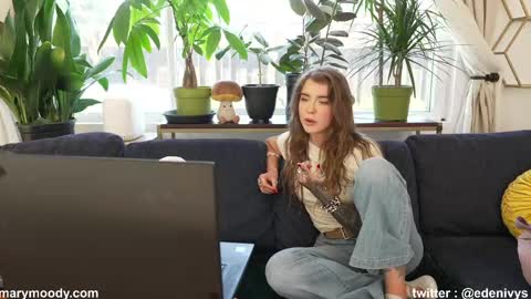 Mary Moody online show from 04/17/26, 11:08