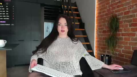 Marina online show from 02/25/25, 12:24