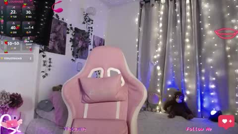 Mary online show from 02/25/26, 01:48