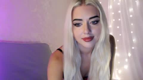 MaryVi online show from 09/15/25, 11:16