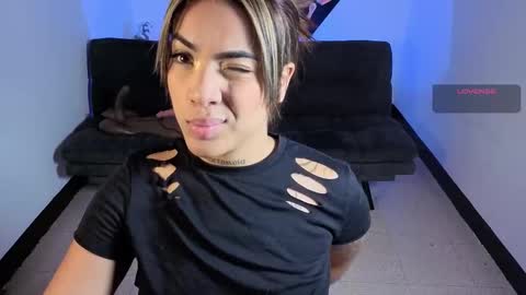 Snapshot of maryybellax chatting on 11/23/25, 10:42 maryybellax online show from 11/23/25, 10:42