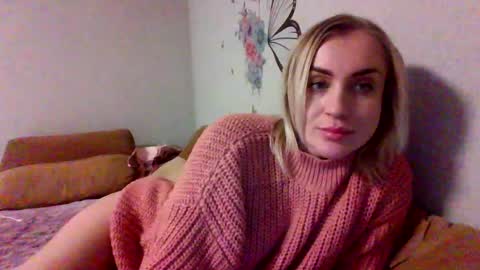 maryyemm online show from 01/03/25, 09:47