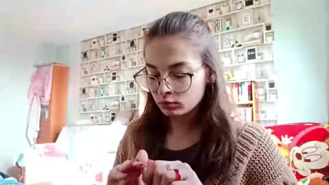 Kelly online show from 04/08/26, 08:03