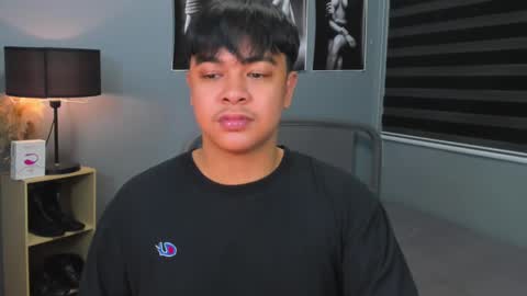 Snapshot of masarapkahitwalang_sauce18 chatting on 12/05/24, 12:11 VALE online show from 12/05/24, 12:11