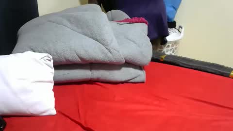 Snapshot of maseratty chatting on 03/04/26, 08:04 Cate online show from 03/04/26, 08:04