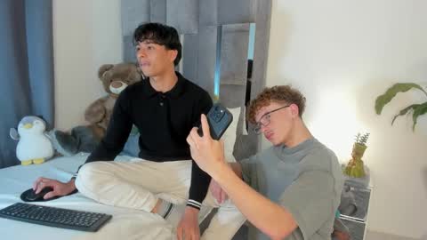 Snapshot of mash_angelo chatting on 11/08/25, 01:50 mash_angelo online show from 11/08/25, 01:50