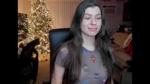 Snapshot of mash_hub chatting on 12/10/24, 01:00 Mash online show from 12/10/24, 01:00