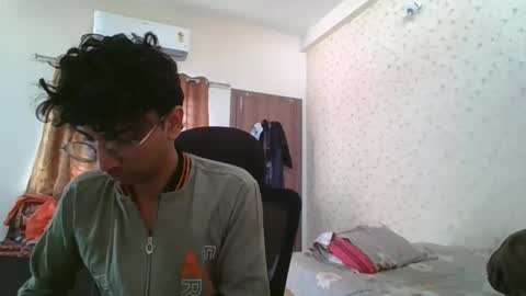 Mask Boy online show from 11/24/25, 04:23