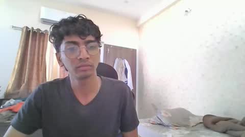 Mask Boy online show from 12/23/25, 05:16