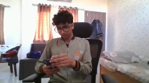 Mask Boy online show from 01/06/26, 03:43