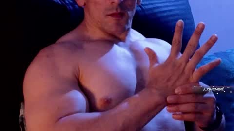 Snapshot of masked_bodybuilder chatting on 02/03/25, 09:18 masked_bodybuilder online show from 02/03/25, 09:18