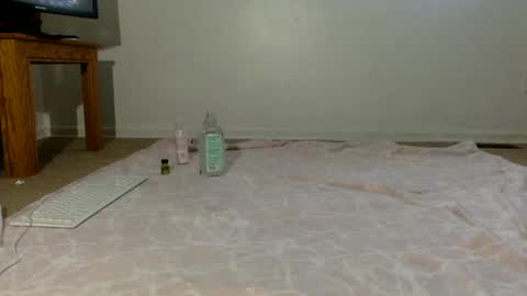 Masked Femboy online show from 09/26/25, 09:30