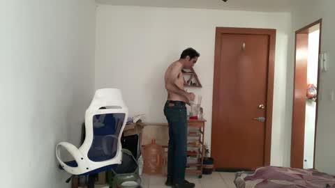 Masked Latin Noir online show from 03/24/26, 06:46