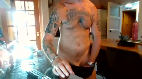 Masked Masturbation Couple online show from 06/22/26, 05:48