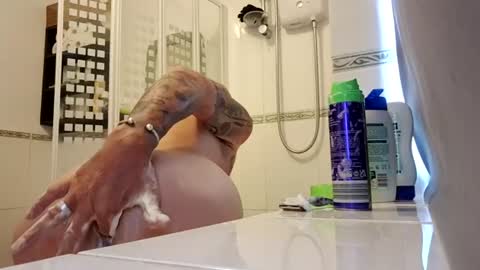 Masked Masturbation Couple online show from 06/27/26, 05:51