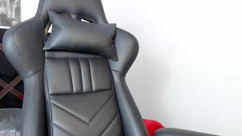 Scarlet  online show from 02/13/26, 07:43