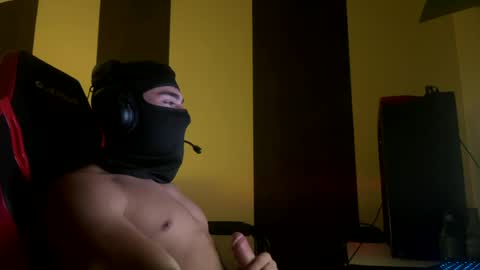 maskedheat_ online show from 07/25/26, 10:51