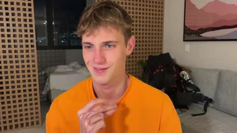 Snapshot of mason_gallagher chatting on 09/26/25, 11:42 Mason online show from 09/26/25, 11:42