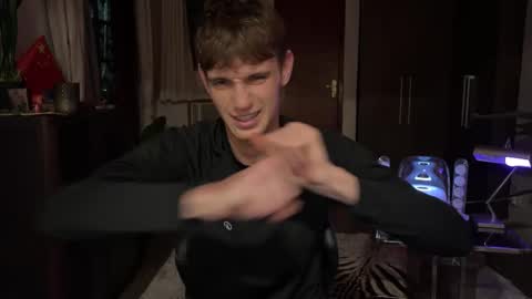 Snapshot of mason_gallagher chatting on 10/11/25, 10:41 Mason online show from 10/11/25, 10:41