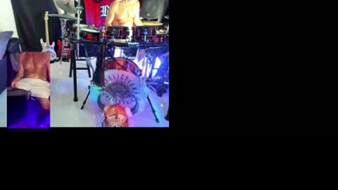 Snapshot of massageartist chatting on 07/19/26, 10:13 HappyZending online show from 07/19/26, 10:13