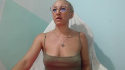 massiel ferreti online show from 04/13/26, 11:21