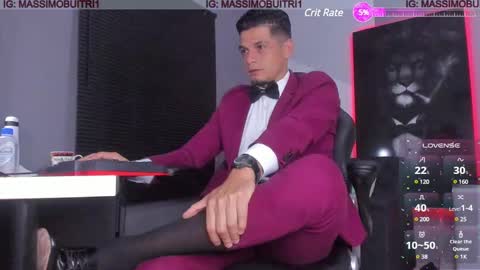 Snapshot of massimo_g chatting on 01/23/25, 01:51 I am Massimo online show from 01/23/25, 01:51