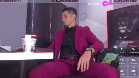 Snapshot of massimo_g chatting on 02/17/25, 02:48 I am Massimo online show from 02/17/25, 02:48