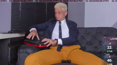 I am Massimo online show from 12/22/25, 10:29