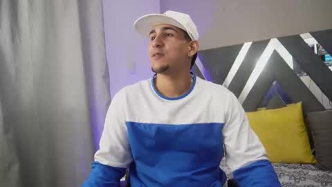 massimo_vidal online show from 10/04/25, 03:48