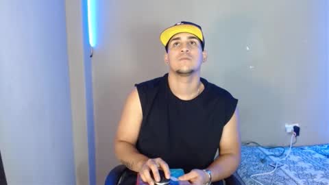 massimo_vidal online show from 11/25/25, 07:47