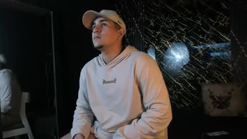 massimo_vidal online show from 04/12/26, 07:19