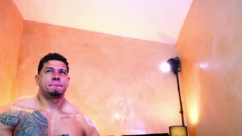 massimowalton2 online show from 04/18/26, 02:37